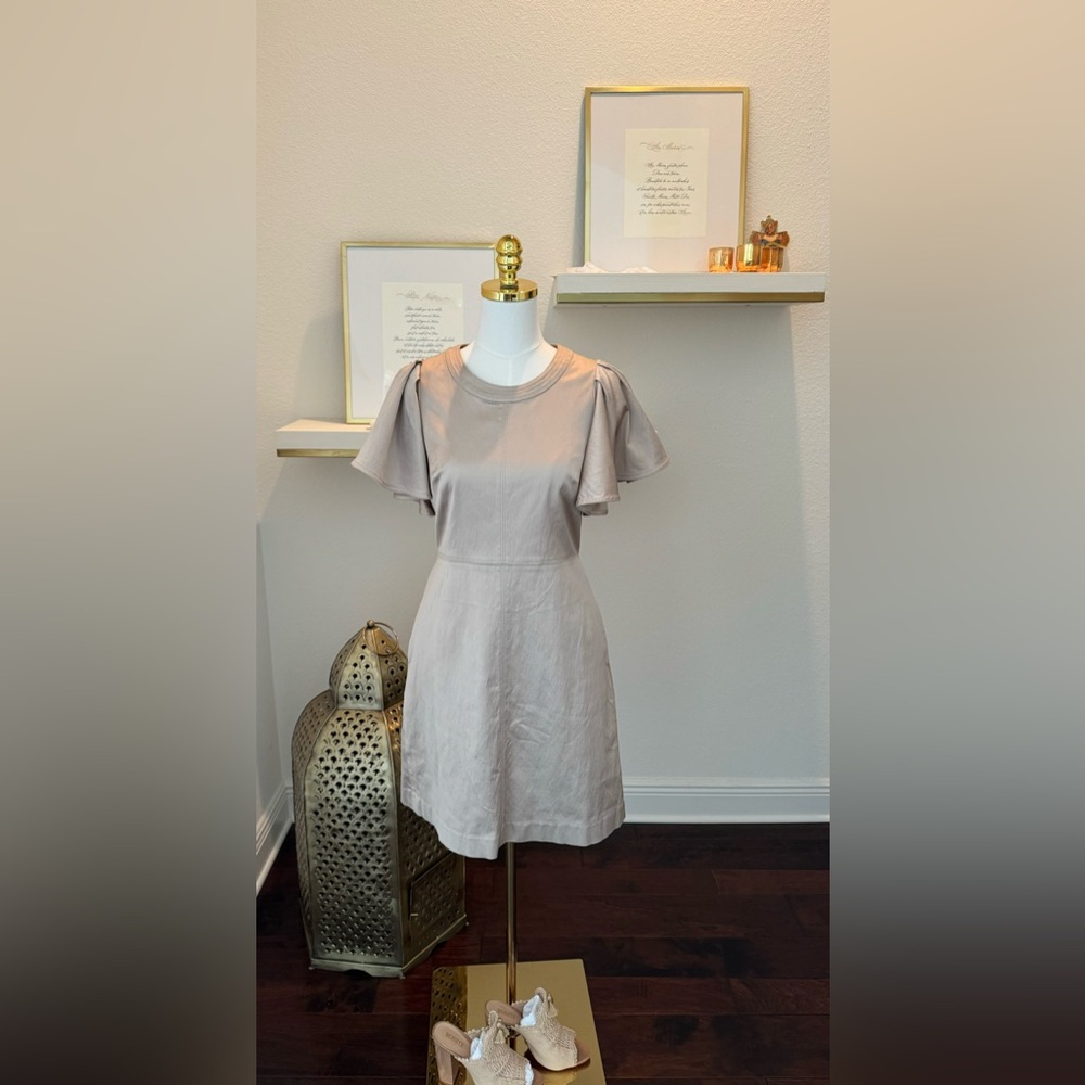 Banana Republic Bronze Flutter Sleeve Sheath Dress🤍Color flatters all skin tones